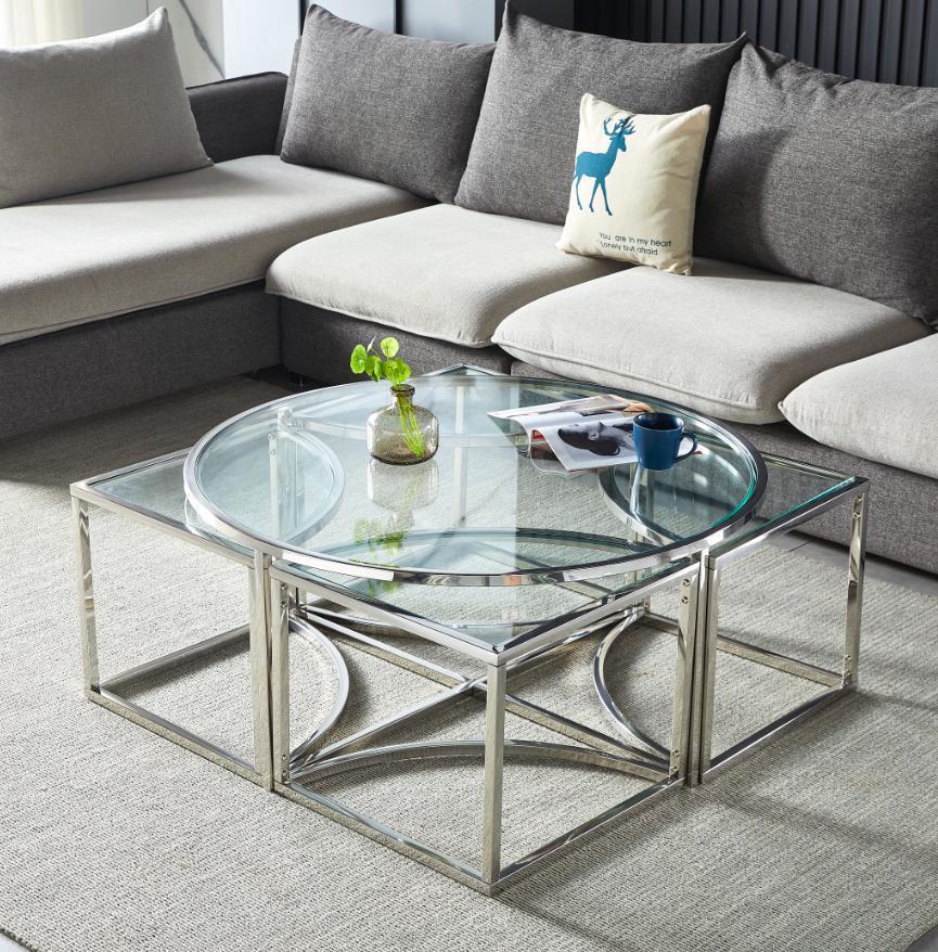 Table basse carrée en verre avec tables gigognes - Élégance et modularité