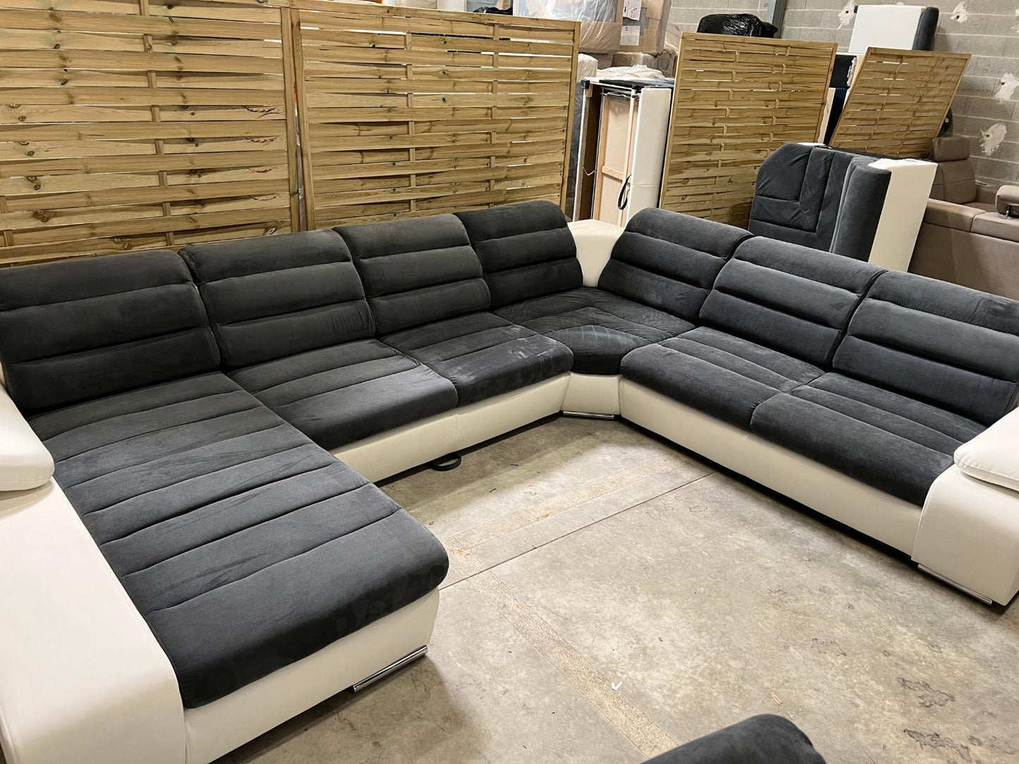 Canapé d'angle réversible et convertible avec lit intégré